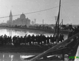 Most-soedinjajuschij-s-Vyezdnoe-s-g-Arzamas-1958-1960.jpg