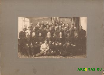 Выпускники и преподаватели АРУ. Арзамас, прим. 1916 г.