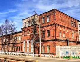 Территория бывшего Арзамасского ликёроводочного завода летом